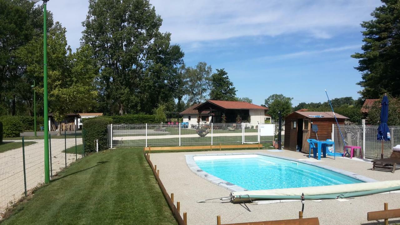 Camping Paradis Des Dombes 3*
